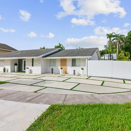 Miami Luxury House W Heated Pool & Jacuzzi Villa Exterior photo