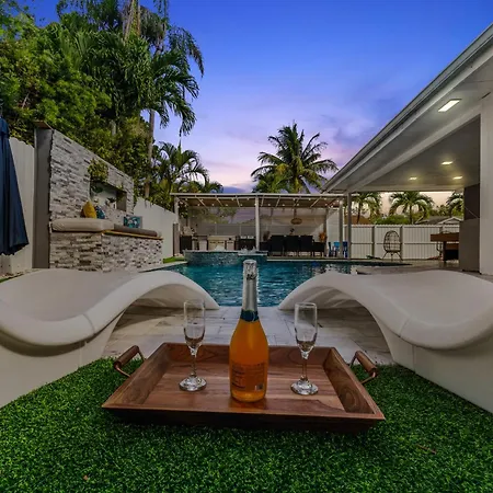 Miami Luxury House W Heated Pool & Jacuzzi Villa Exterior photo