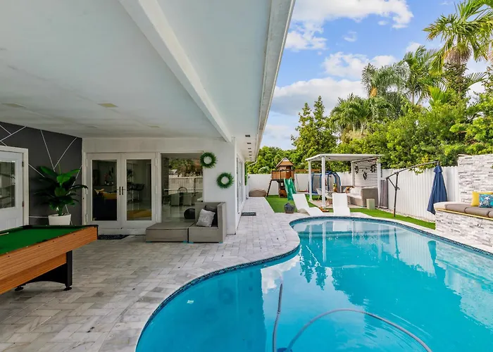 Miami Luxury House W Heated Pool & Jacuzzi