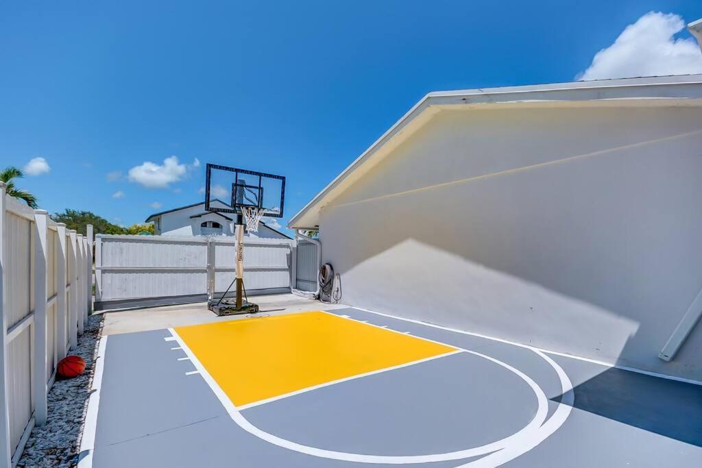 Luxury House W Heated Pool & Jacuzzi Casa de Férias Miami