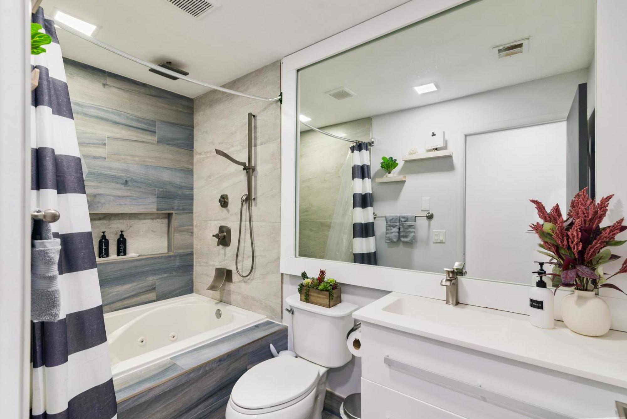 Luxury House W Heated Pool & Jacuzzi Miami