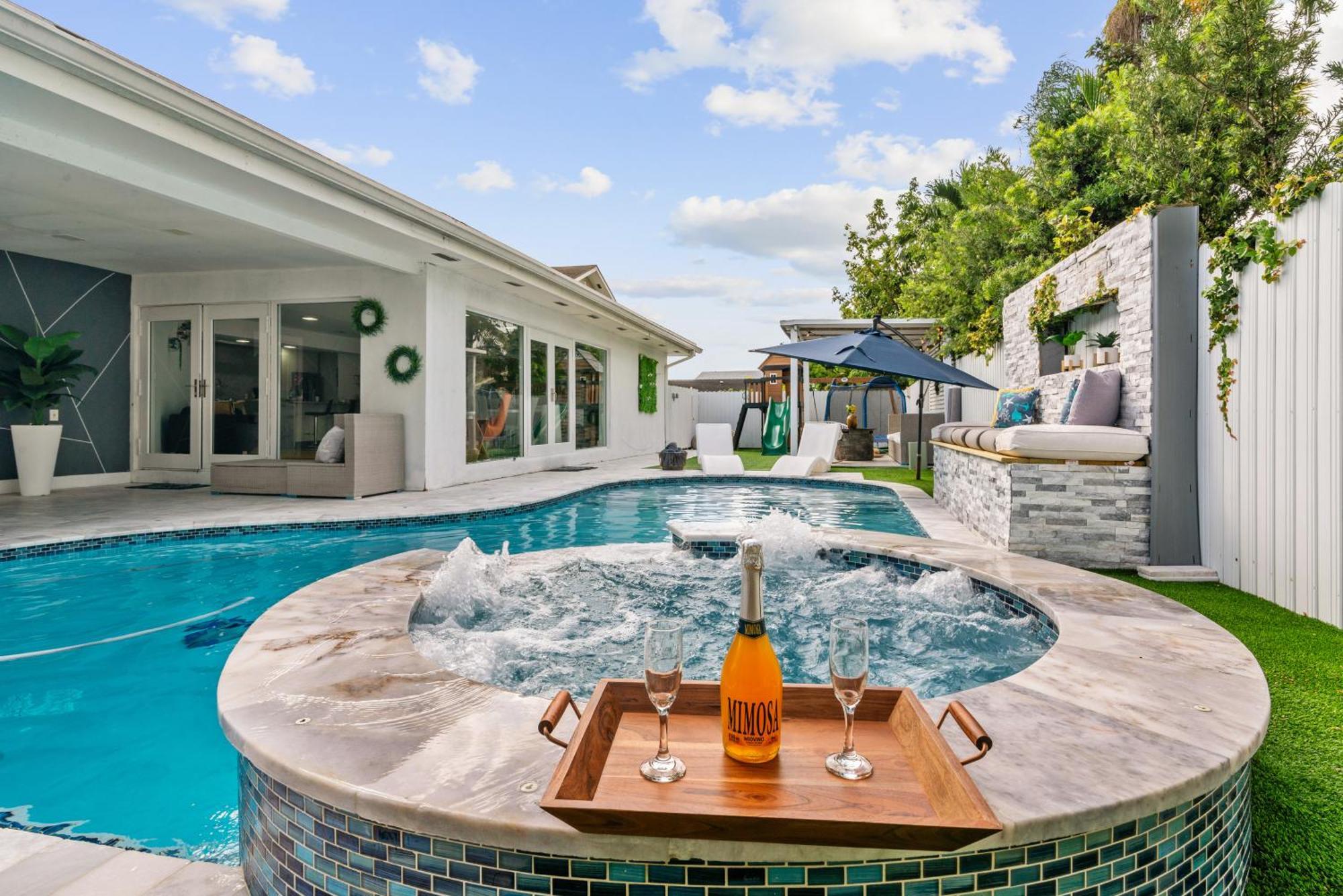Luxury House W Heated Pool & Jacuzzi Holiday home Miami