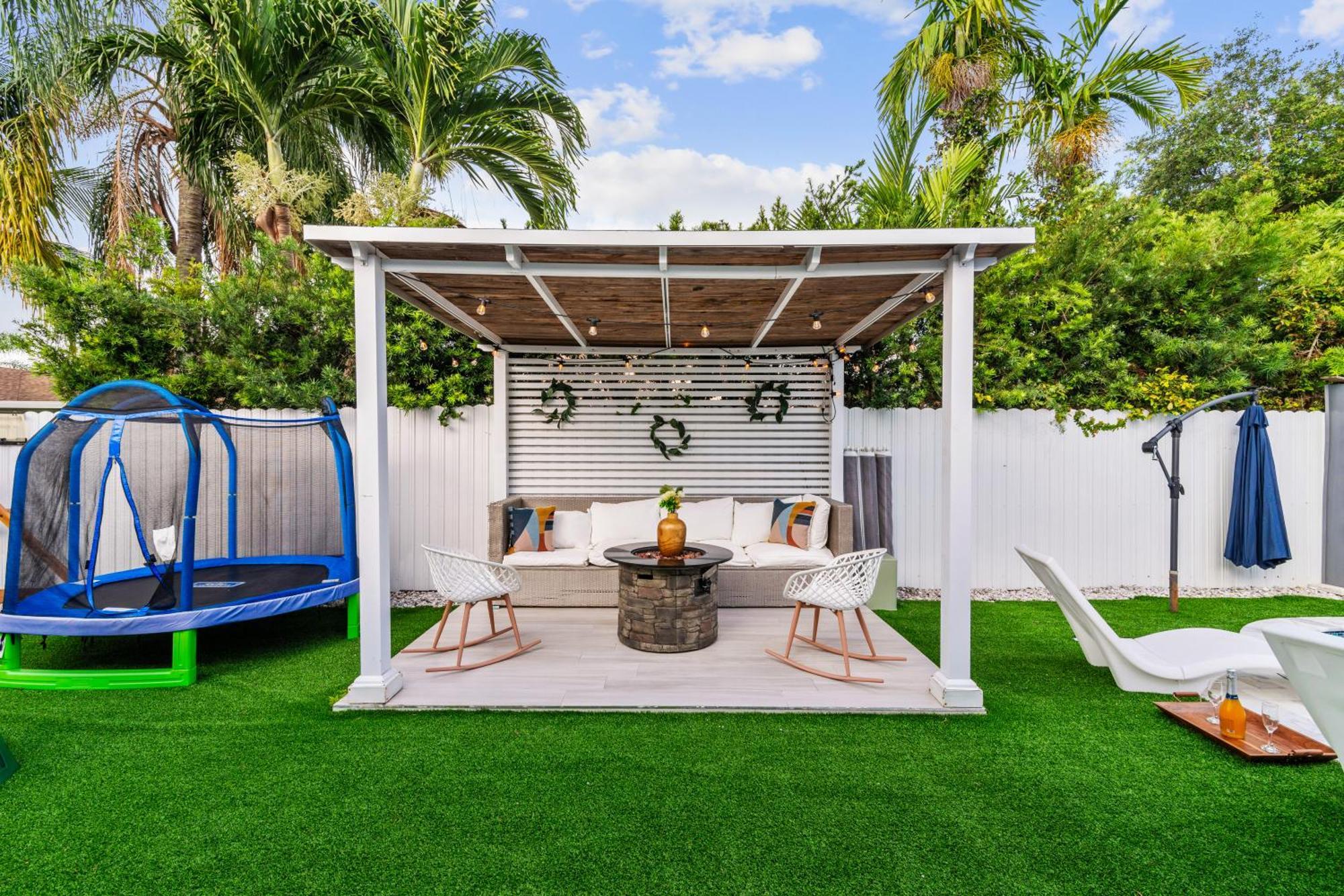 Luxury House W Heated Pool & Jacuzzi Hébergement de vacances